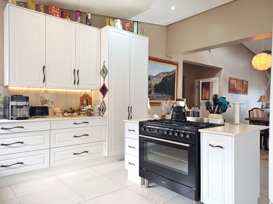 4 Bedroom Property for Sale in Tergniet Western Cape